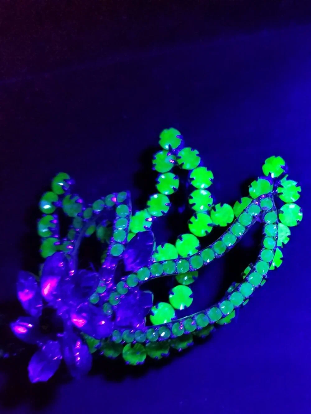 Vintage Juliana Lime Green Rhinestone Statement Brooch Verified